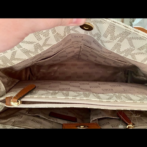 Michael Kors Large Hamilton Bag NWT - Picture 7 of 12